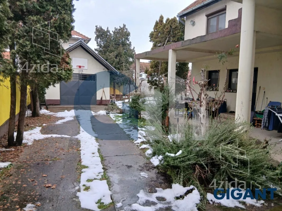 3-etažna kuća | 4zida