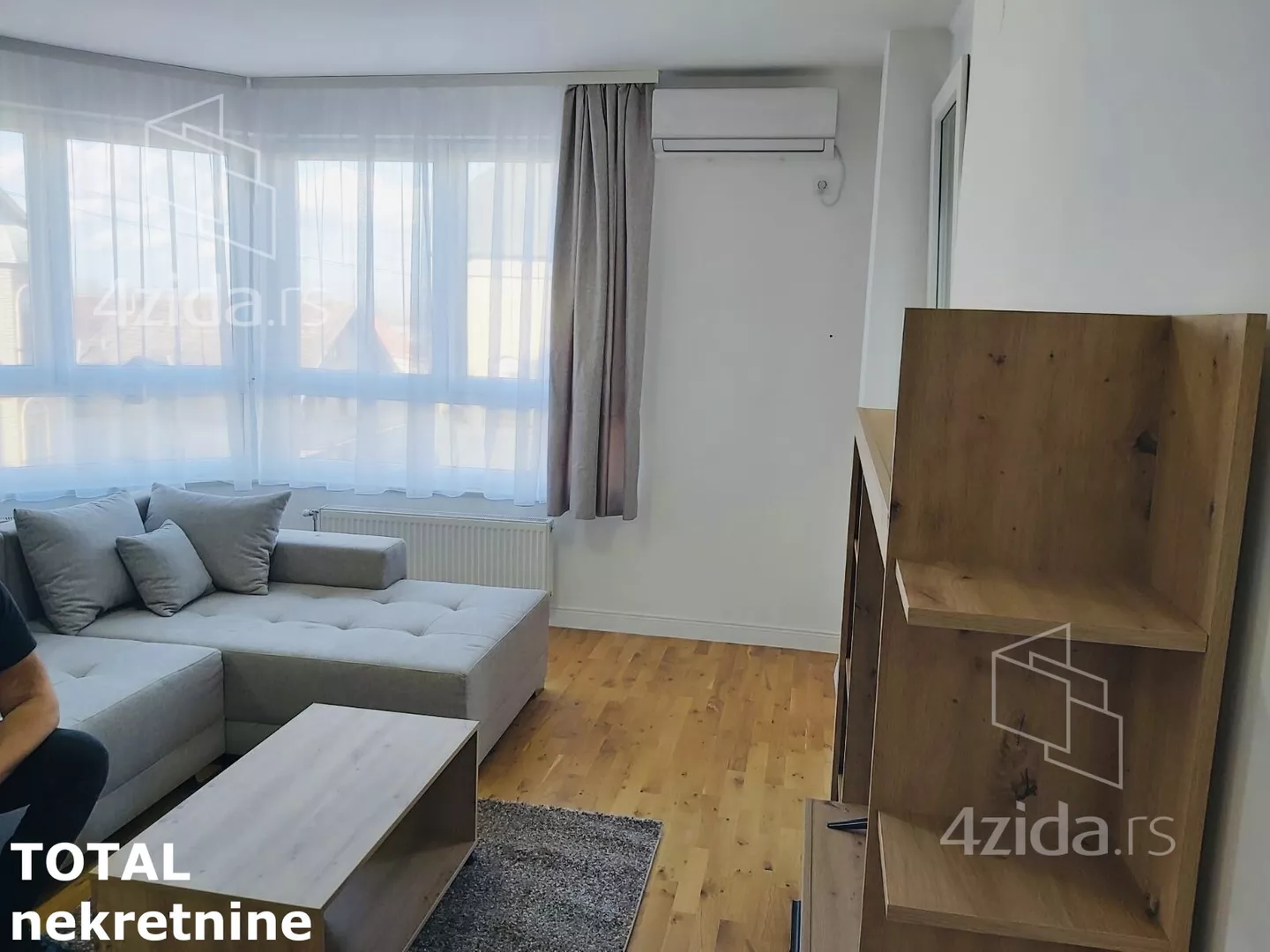 Troiposoban stan | 4zida