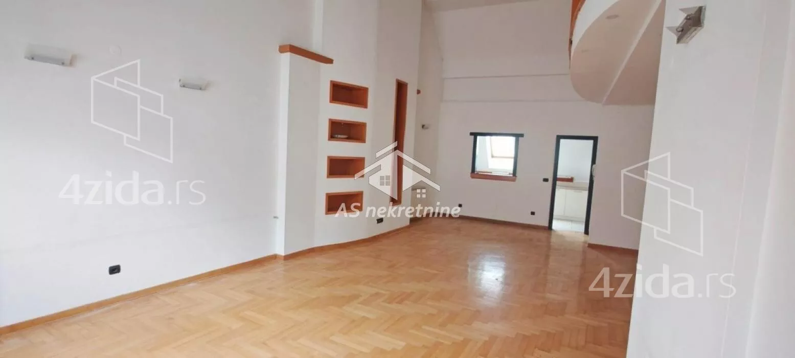 Šestosoban stan | 4zida