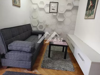 Devet Jugovića | 4zida.rs