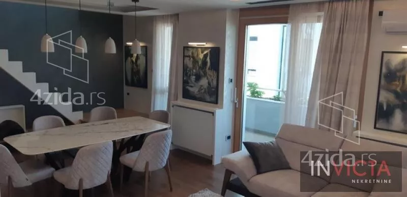 Petosoban stan | 4zida