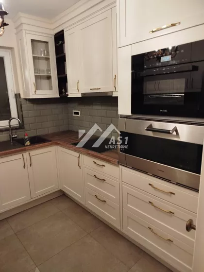 LEDINACKA | 4zida.rs