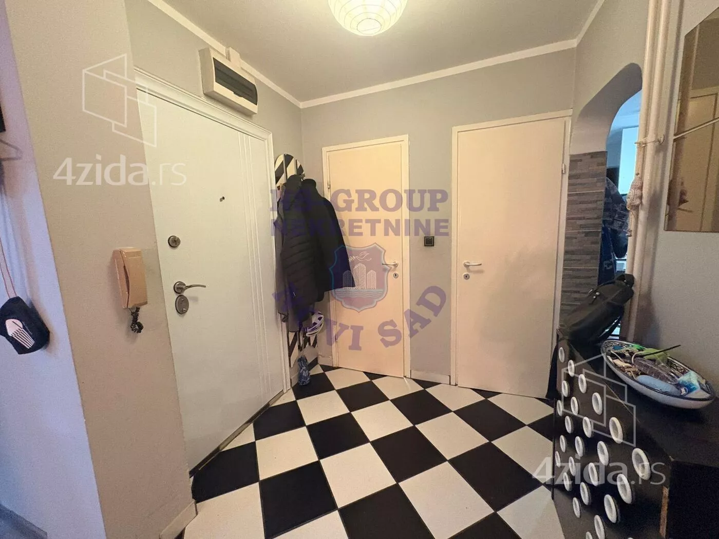 Četvorosoban stan | 4zida