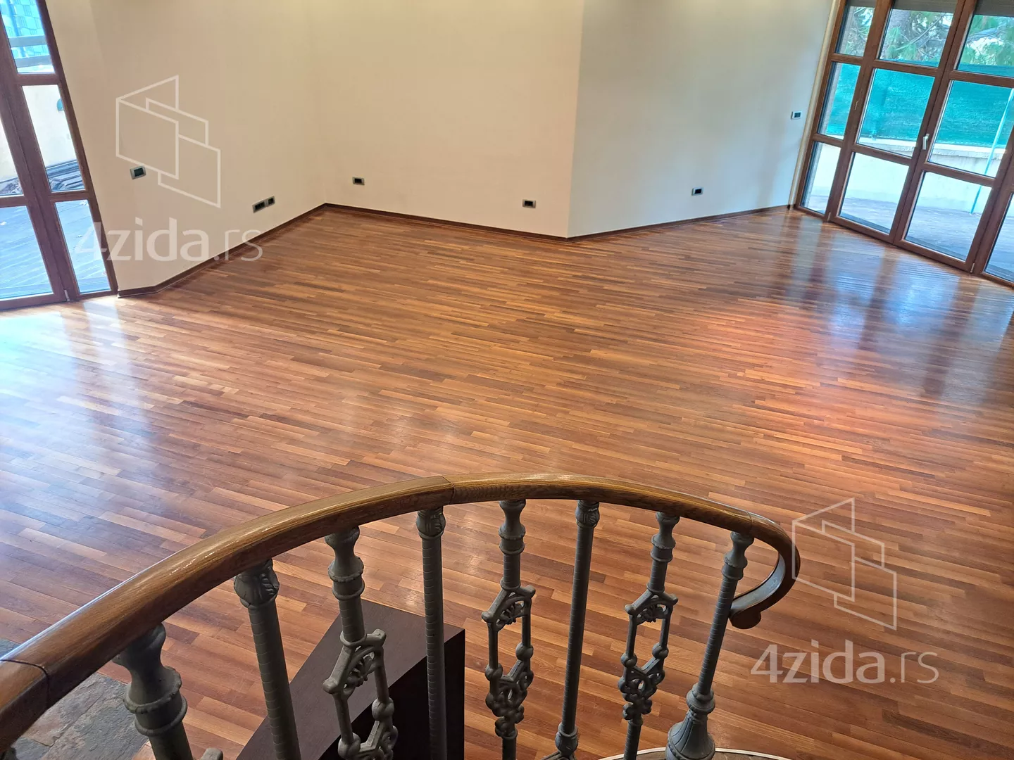 5-etažna kuća | 4zida