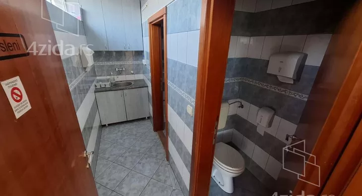 Šestosoban stan | 4zida