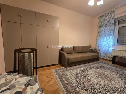 Klinički Centar | 4zida.rs