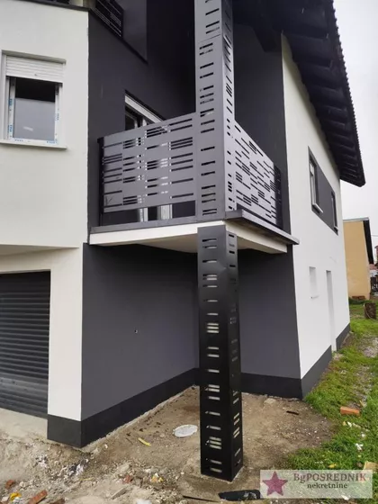 Kninska | 4zida.rs