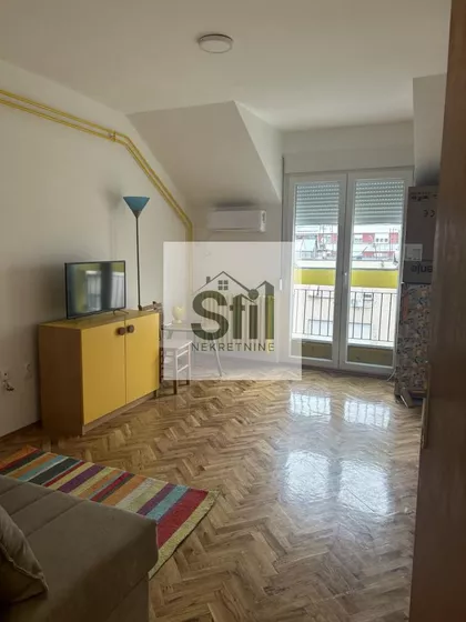 Železnička stanica | 4zida.rs