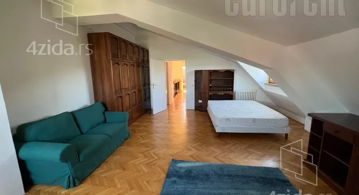 Četvoroiposoban stan | 4zida