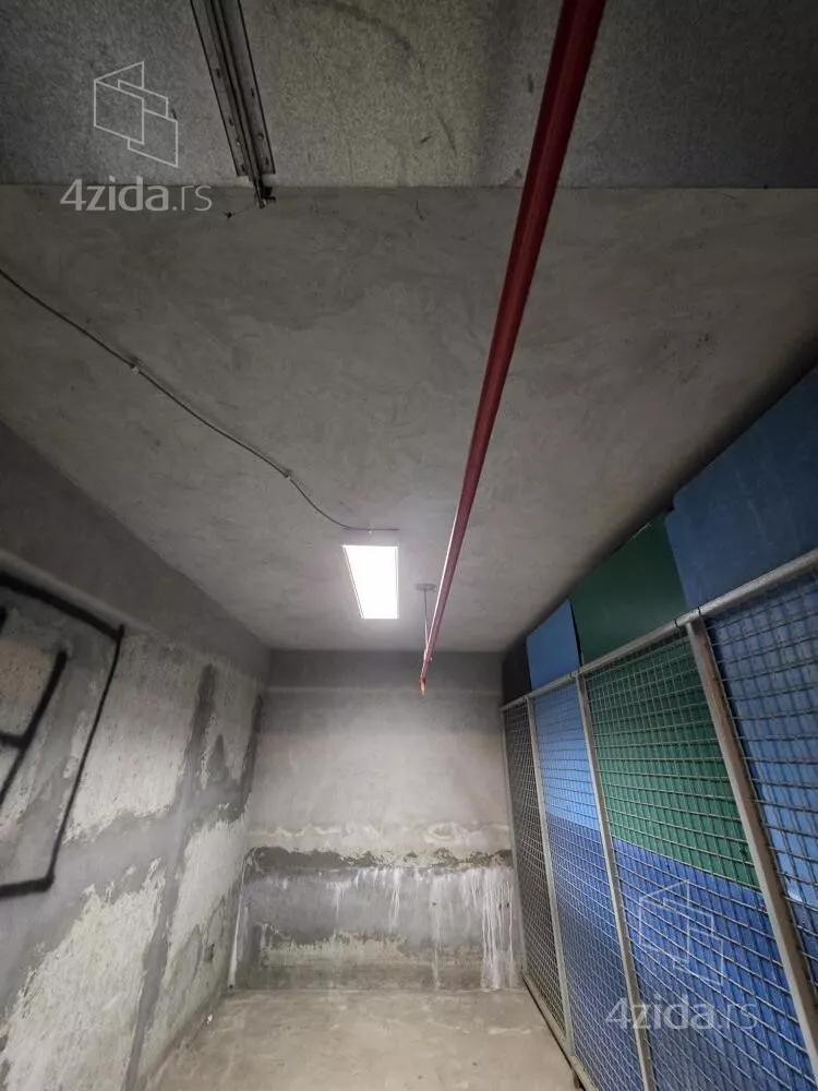 Garaža | 4zida