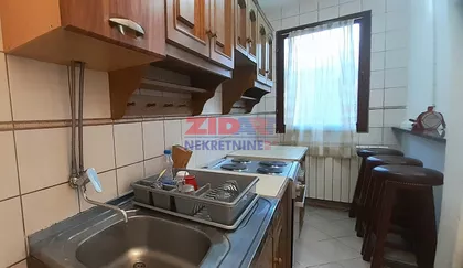 Milana Uzelca | 4zida.rs