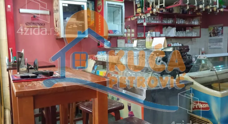 Lokal | 4zida