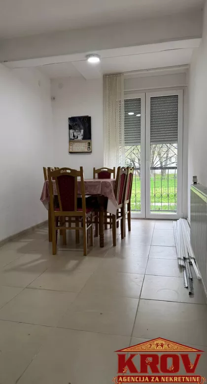 Slavonska 11/3 | 4zida.rs
