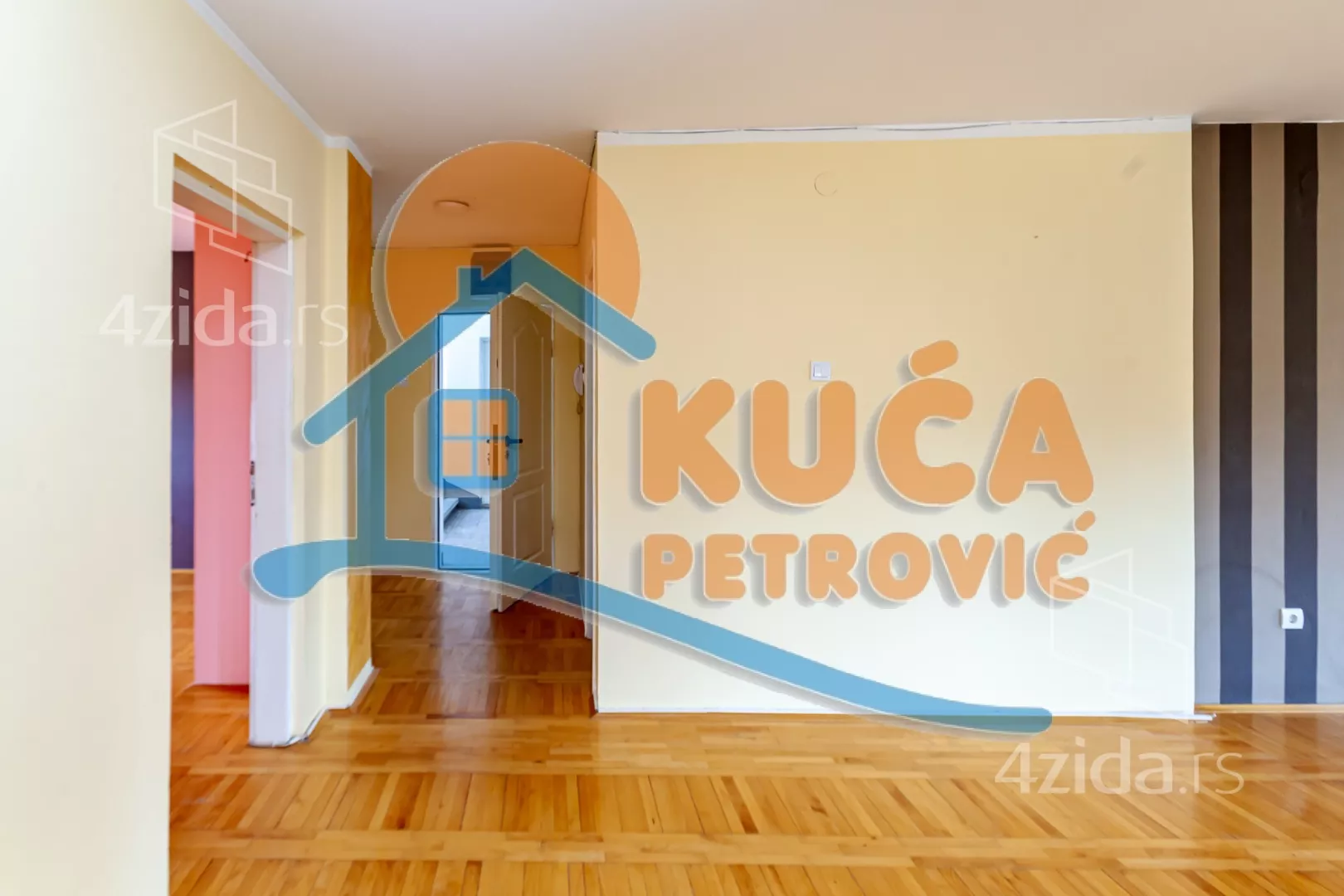 Četvorosoban stan | 4zida