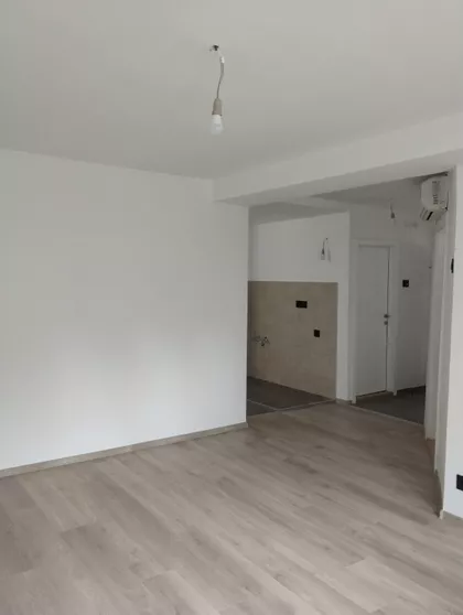 Pariske Komune | 4zida.rs