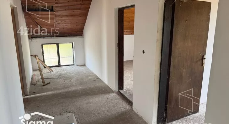 5-etažna kuća | 4zida