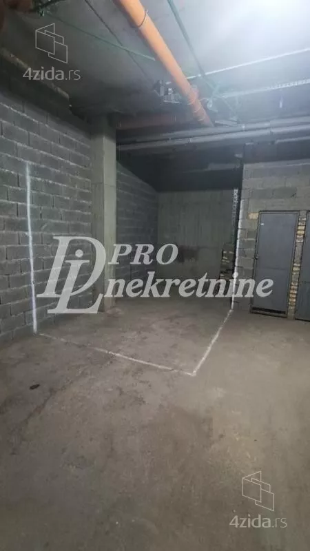 Garaža | 4zida
