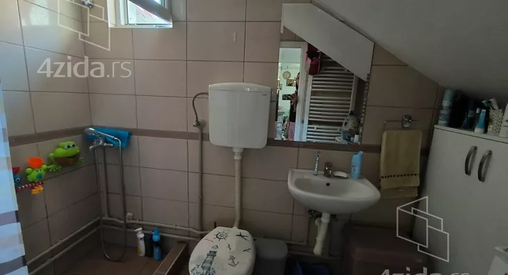 3-etažna kuća | 4zida