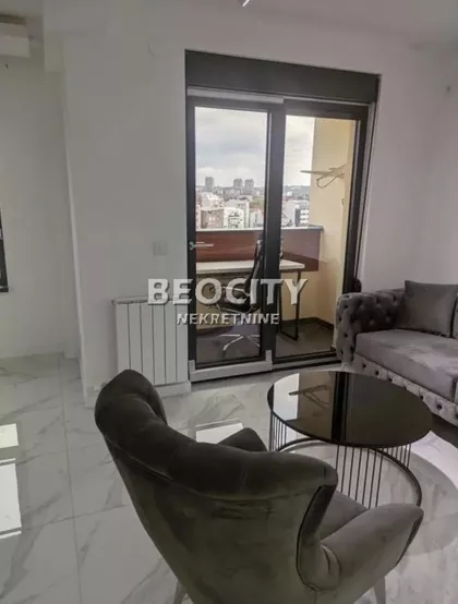 Crveni Krst Vračar | 4zida.rs