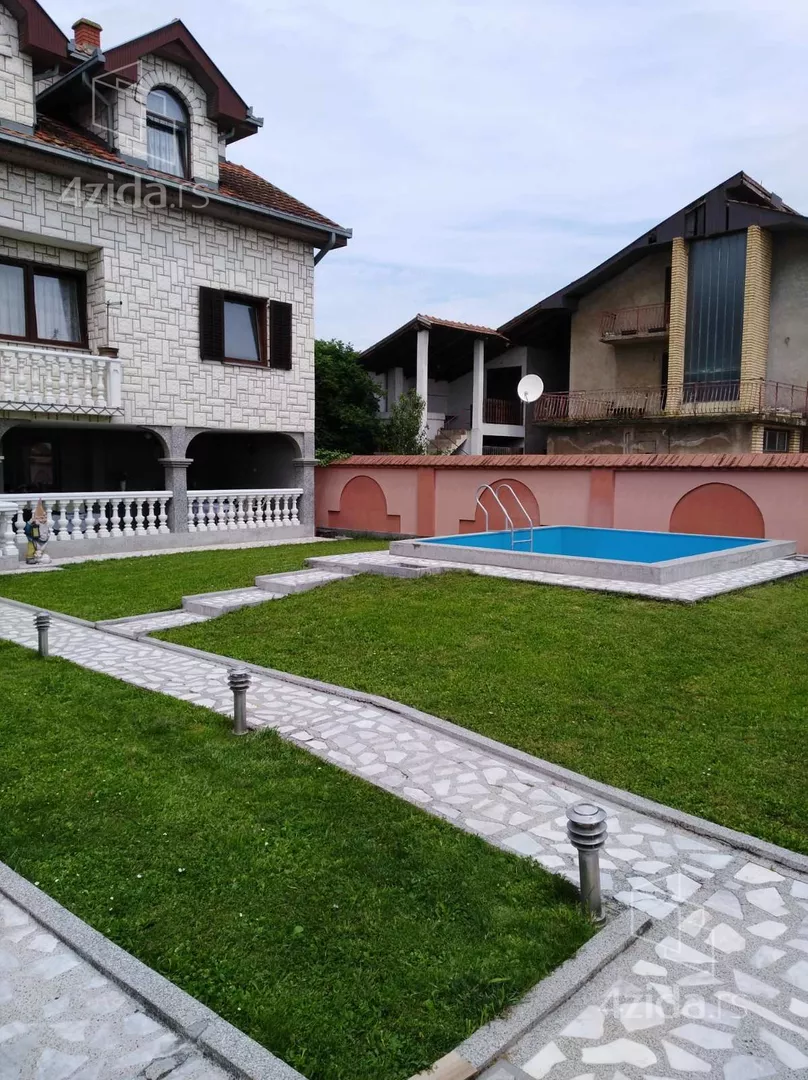 3-etažna kuća | 4zida
