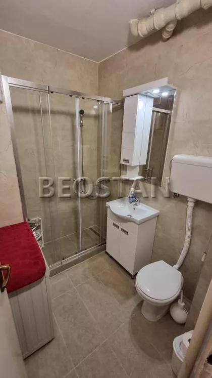 Prvomajska | 4zida.rs