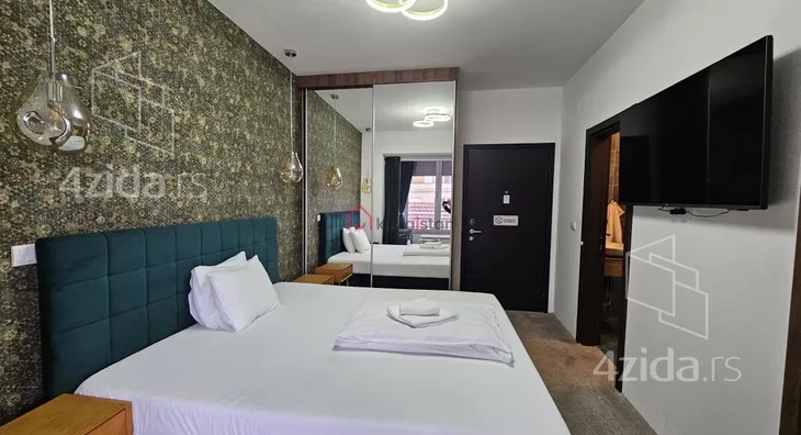 Petosoban stan | 4zida