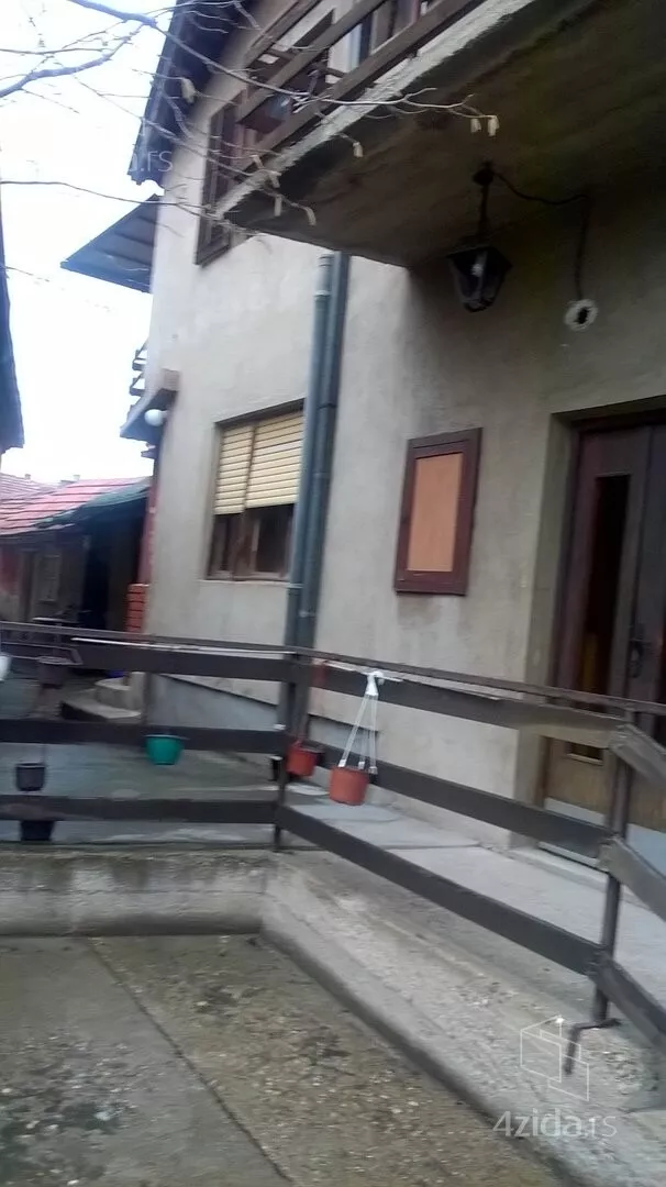 Kuća | 4zida