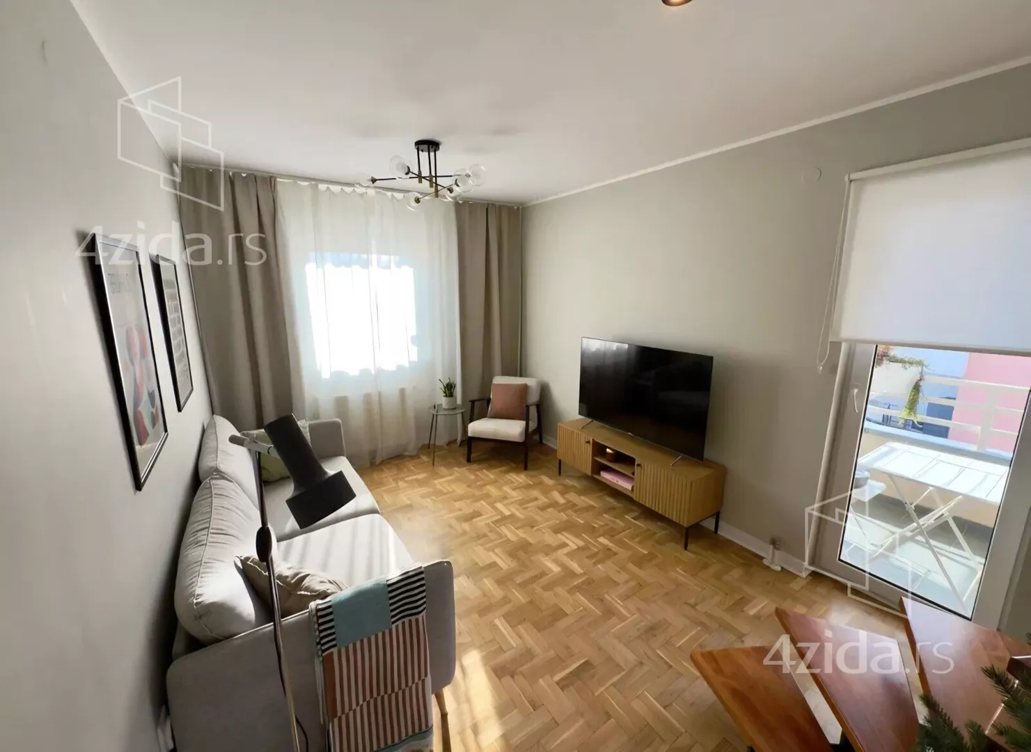 Troiposoban stan | 4zida