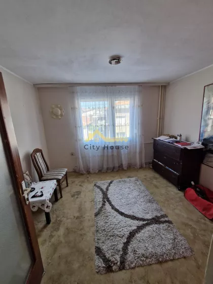 Dom Zdravlja | 4zida.rs