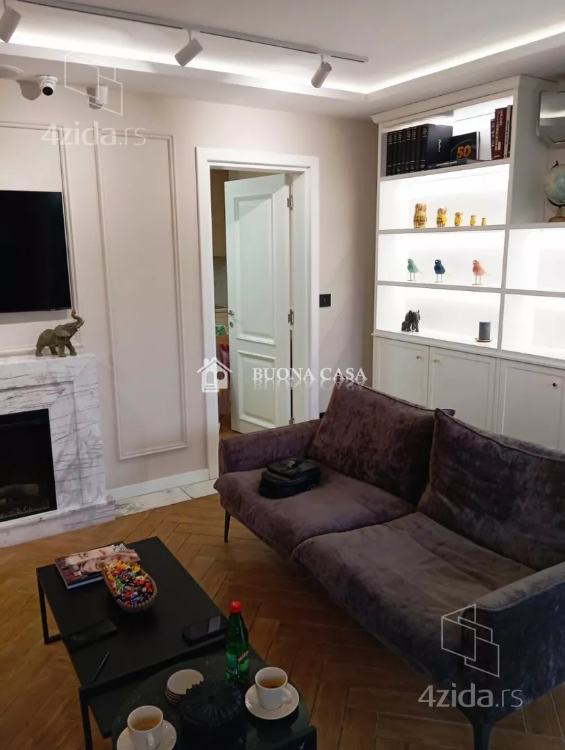 Petosoban stan | 4zida