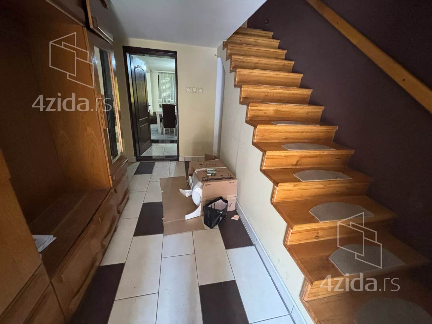 3-etažna kuća | 4zida