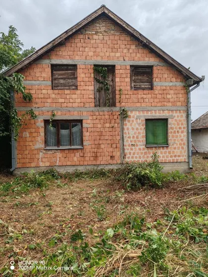 Samoš | 4zida.rs