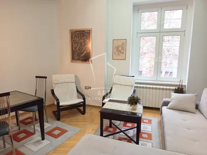 Strahinjića Bana | 4zida.rs