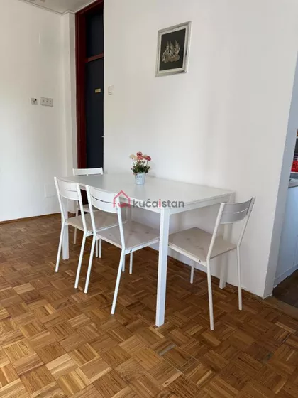 Crveni Krst Vračar | 4zida.rs