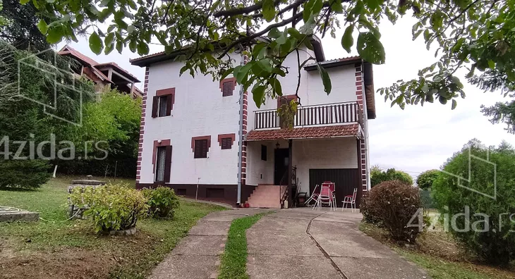 3-etažna kuća | 4zida