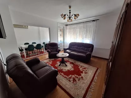 Nade Tomić | 4zida.rs