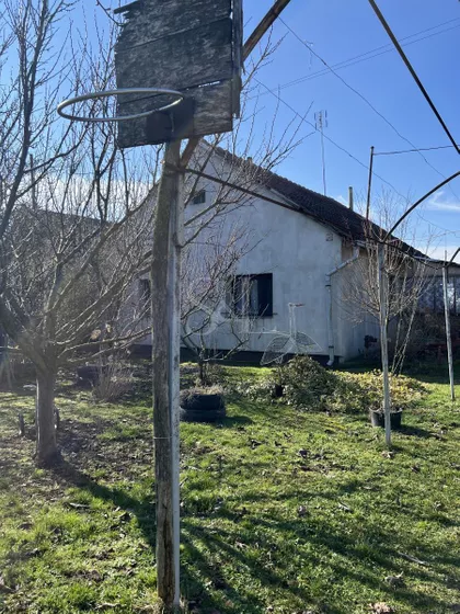 Okolne lokacije | 4zida.rs