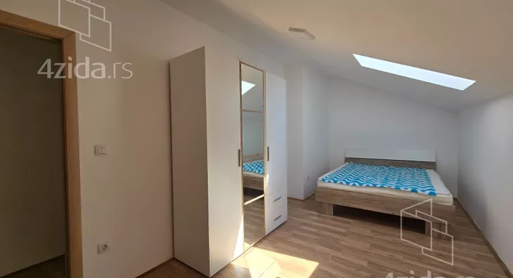 Četvoroiposoban stan | 4zida