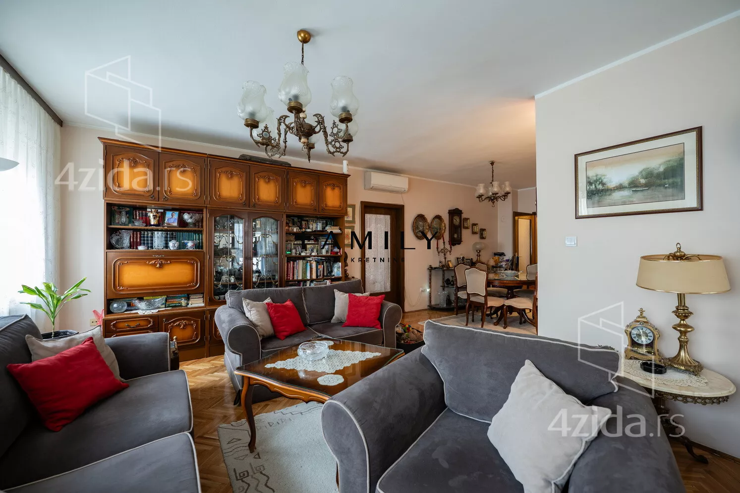 Troiposoban stan | 4zida