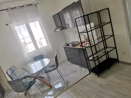 Francuska | 4zida.rs