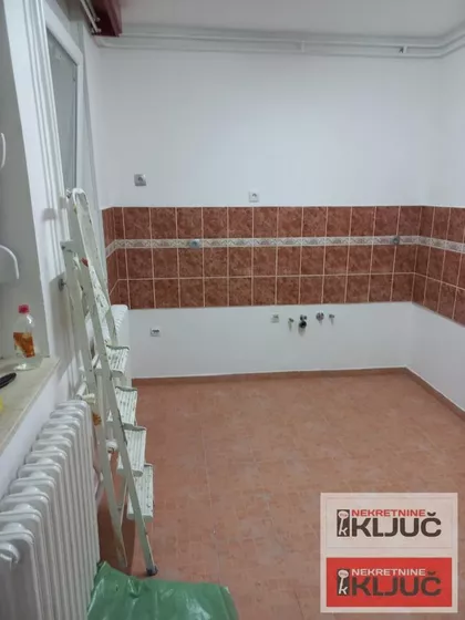 Novo Naselje | 4zida.rs