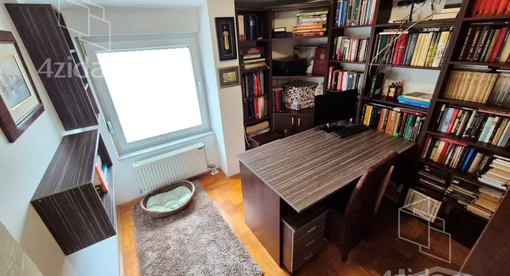 Šestosoban stan | 4zida