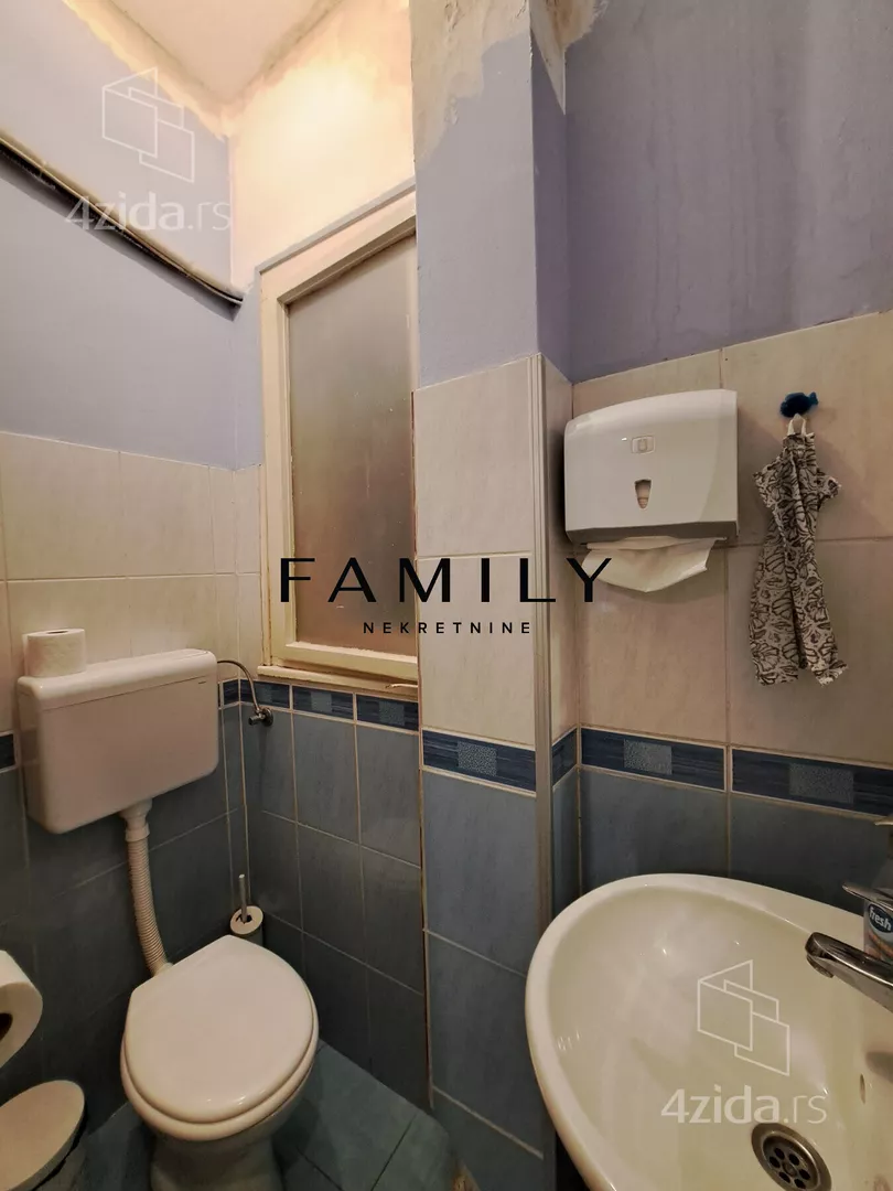 Šestosoban stan | 4zida