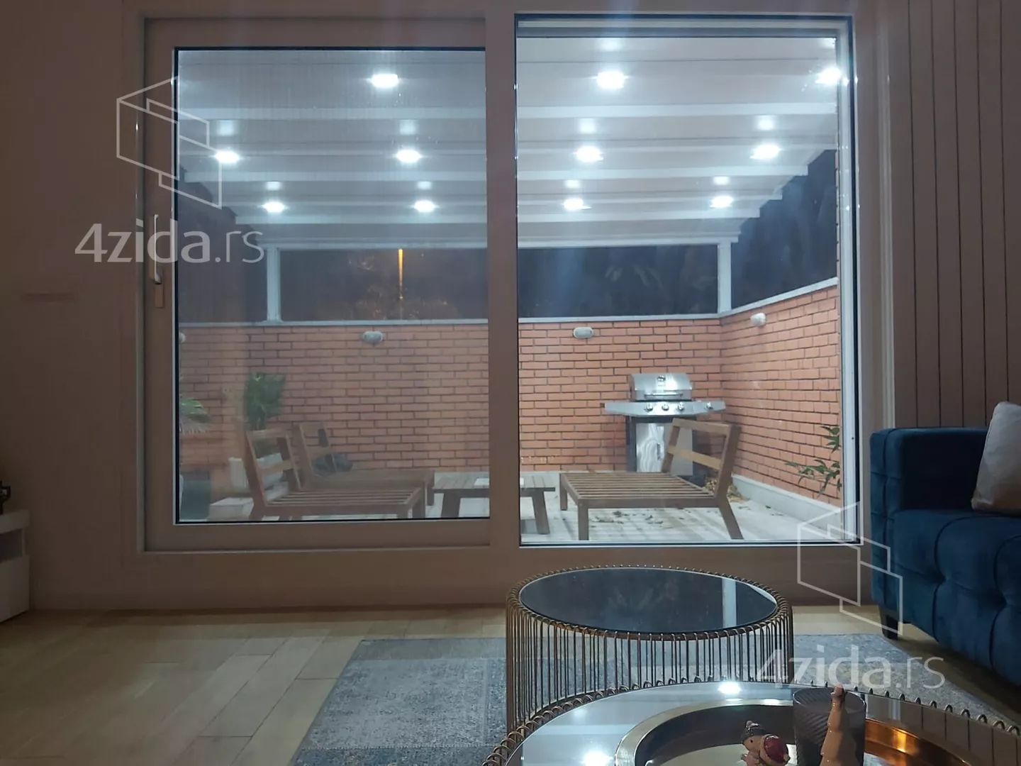 Petosoban stan | 4zida