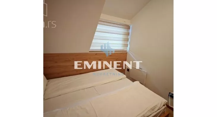 Šestosoban stan | 4zida