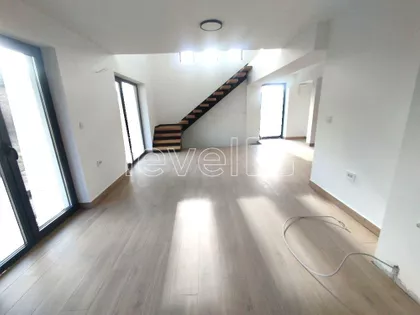 Sremska Kamenica | 4zida.rs