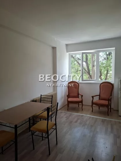 Bulevar Cara Lazara | 4zida.rs