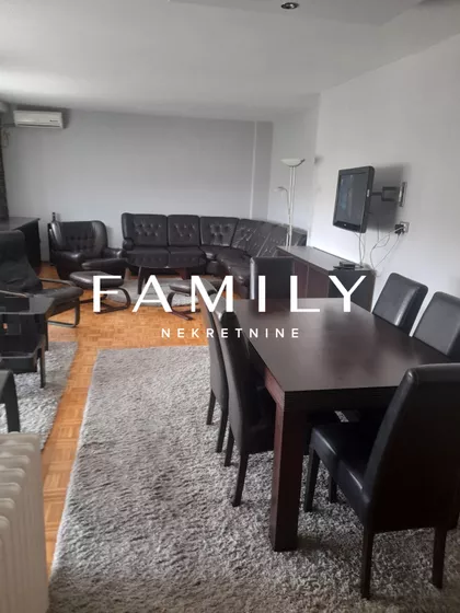 Kaće Dejanović | 4zida.rs