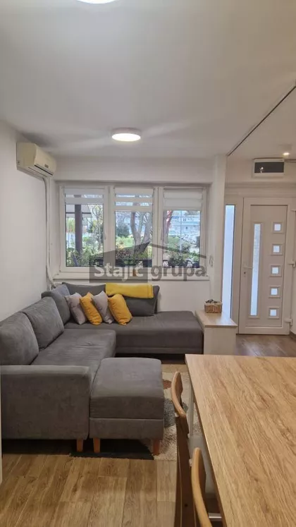 Dragana Rakića | 4zida.rs