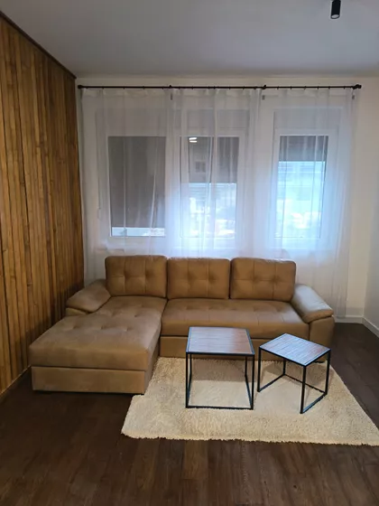 Bate Brkića | 4zida.rs